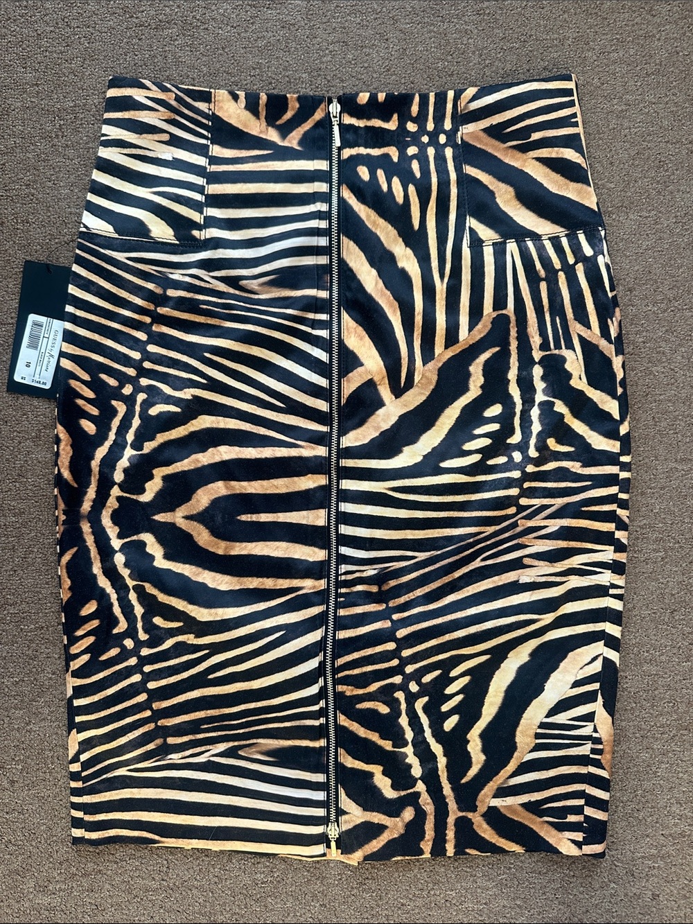 Guess/Marciano front zip skirt in size 10 new